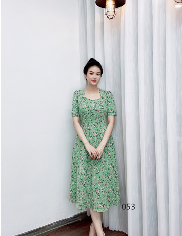 Đầm xòe lụa mango màu xanh đính nút bọc - D053
