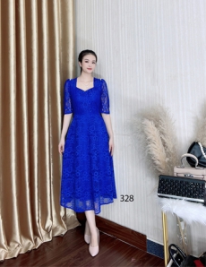 Đầm ren xòe cổ U màu xanh coban - D328