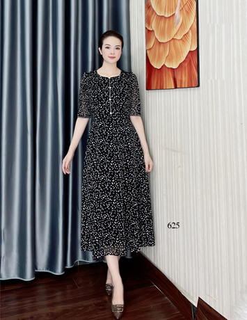  Đầm xòe voan chấm bi nhí ngực đính nút  - D625
