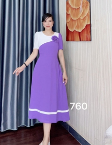 Đầm xòe tím phối trắng đính hoa nổi - D760