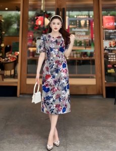 Đầm body suông lưới ép hoa đai eo màu xám - D887