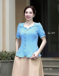 Áo kiểu viền bèo màu Xanh - E767
