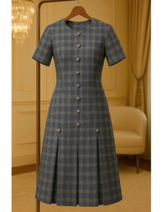 Đầm Suông Caro màu xám - E965