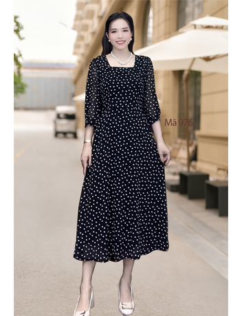 Đầm cổ vuông Đen Chấm bi - E976