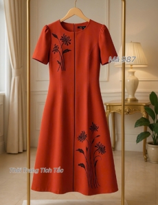 Đầm suông màu Cam thêu hoa - E987