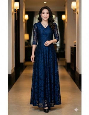 Đầm ren maxi màu xanh đen cổ tim - F179