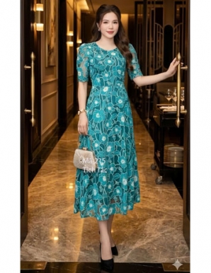 Đầm ren lưới ép hoa họa tiết vân nổi màu xanh - F215
