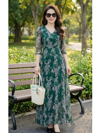 Đầm maxi voan cổ tim nền lá cây màu xanh lá   - F224
