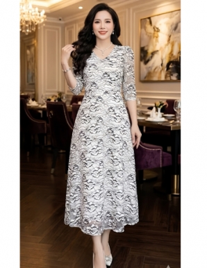 Đầm ren cổ tim màu trắng bông xanh dương - F262