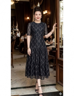 Đầm ren cổ tròn tầng xòe màu đen - F265
