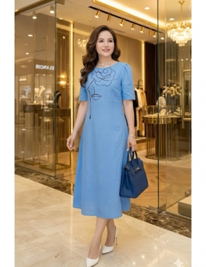 Đầm suông thêu viền hoa màu xanh da trời - F270