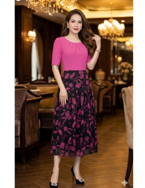 Đầm phối hoa áo xếp ly màu hồng váy tầng - F272
