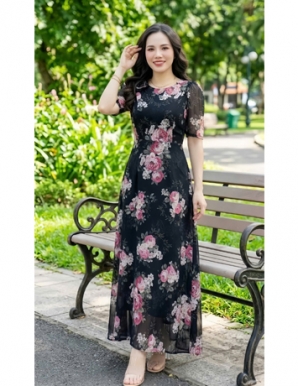 Đầm maxi voan cổ tròn nền đen bông hồng  - F284