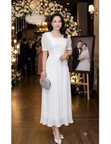 Đầm dập ly nhúng hông màu trắng   - F310