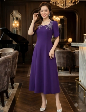 Đầm cổ vuông kết cườm màu tím  - F371