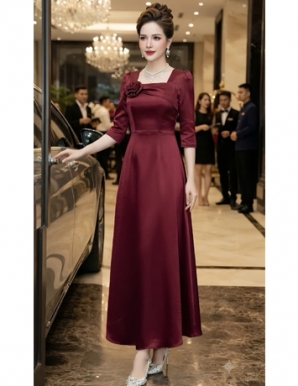 Đầm Lụa maxi cổ vuông màu đỏ - F374