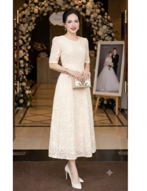 Đầm Voan hoa nổi cổ tròn màu kem - F407