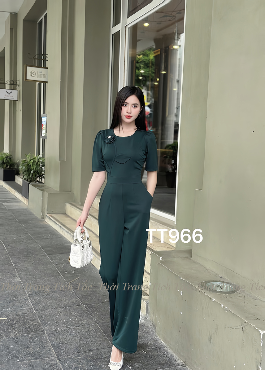 Jumpsuit dinh hoa thu cong co tron mau xanh d966 1