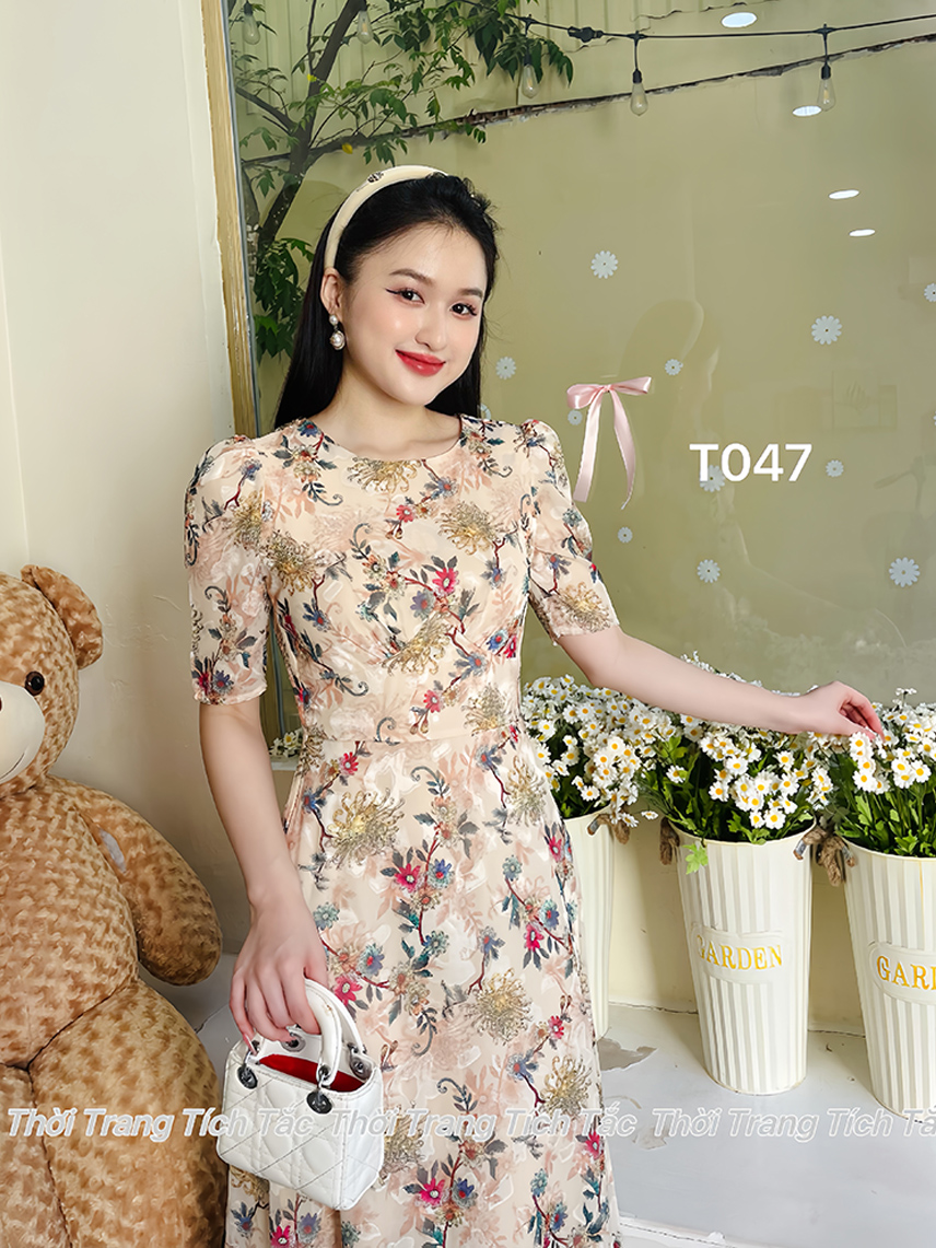 Dam xoe hoa voan to theu chan nguc mau da e047 7