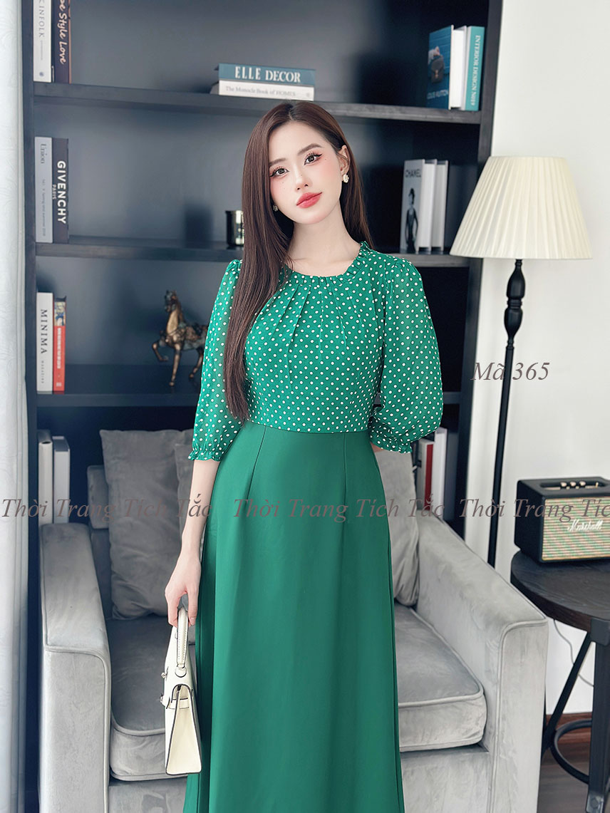 Dam chu a chan vay xanh phoi ao xanh cham bi e365 7
