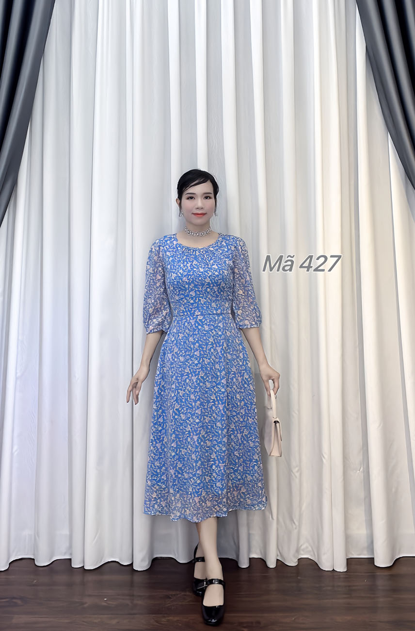 Dam xoe co tron hoa nhi mau xanh e427 4