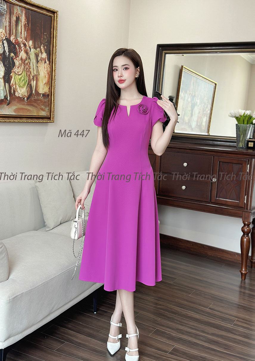 Dam xoe 8 manh co xe dinh hoa mau hong tim e449 5