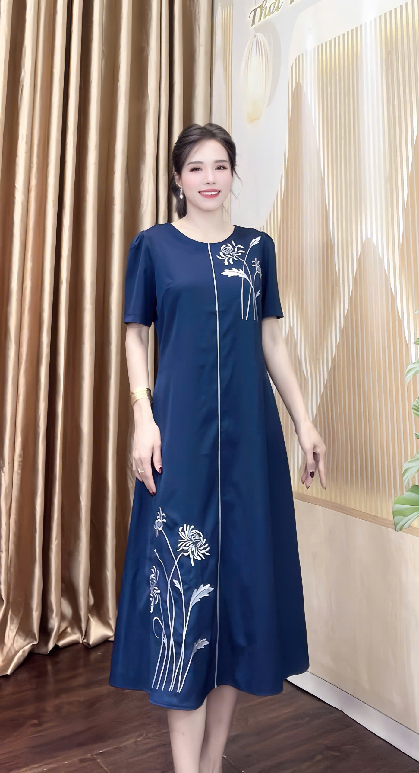 Dam suong mau xanh den theu hoa xam f026 3