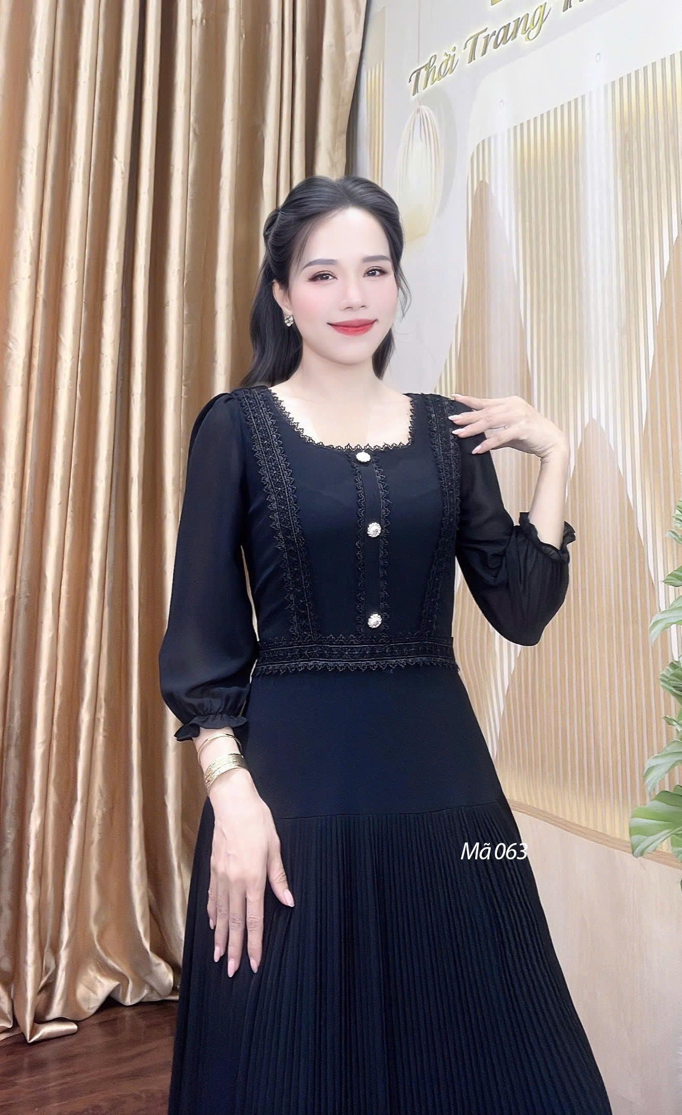 Dam dap ly vien ren co vuong mau den f063 3