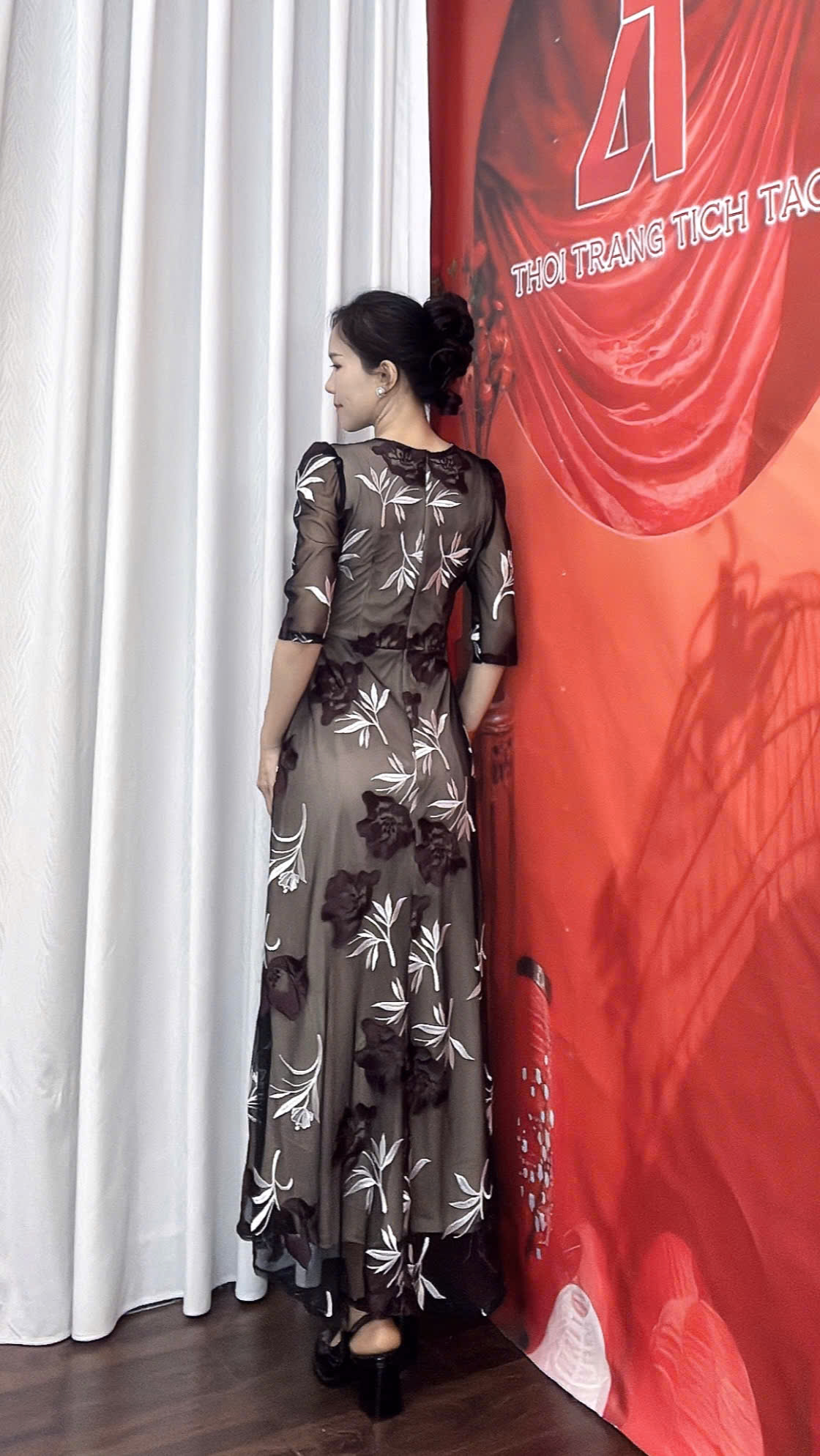 Dam ren luoi theu hoa nen den lot da f151 3