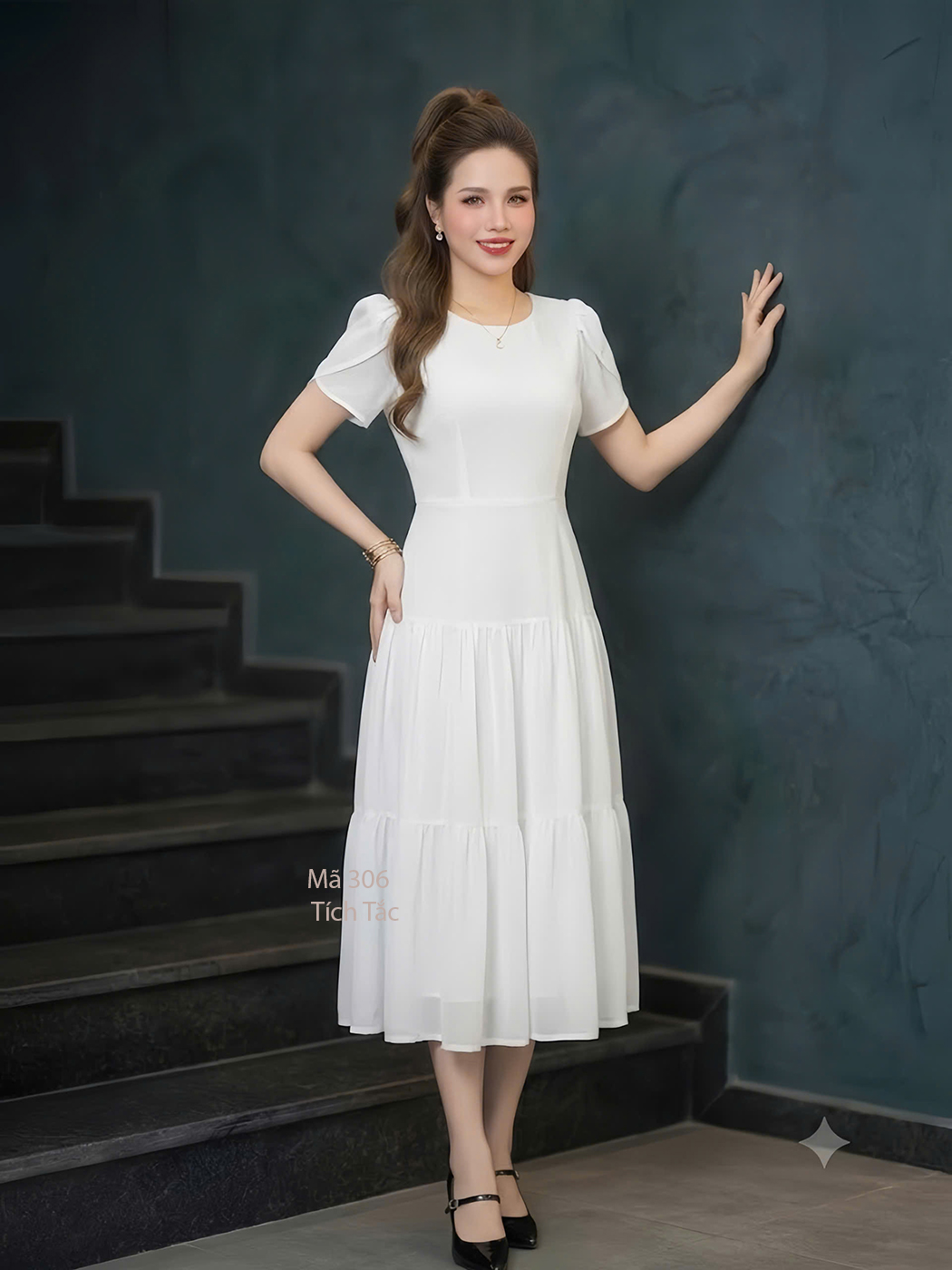 Dam voan co tron tang xoe mau trang f306 5
